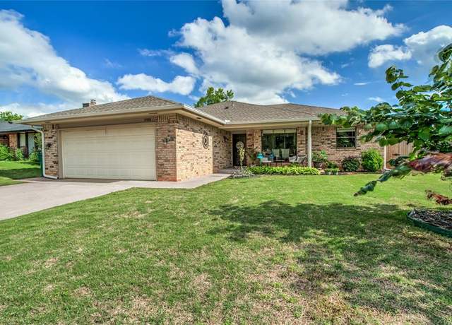 Property at 2416 Northwood Ln, Edmond, OK 73013, 3 beds, 2 baths