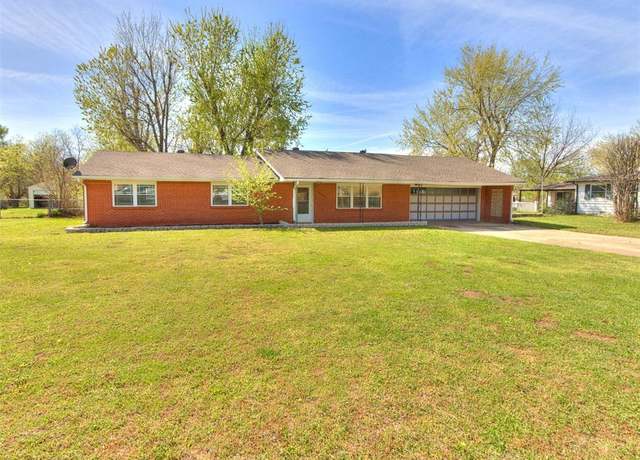 Property at 2539 Pine Ave, Oklahoma City, OK 73128, 3 beds, 1.5 baths