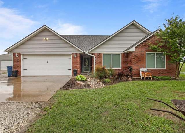 Property at 36724 Moccasin Trl, Shawnee, OK 74804, 3 beds, 2 baths