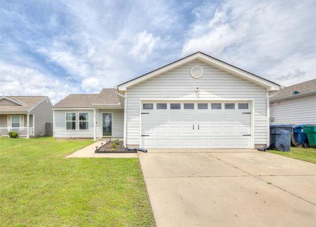 Property at 1025 SW 153rd St, Oklahoma City, OK 73170, 3 beds, 2 baths