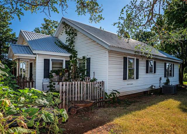 Property at 3310 E Highway 37, Tuttle, OK 73089, 3 beds, 1 bath