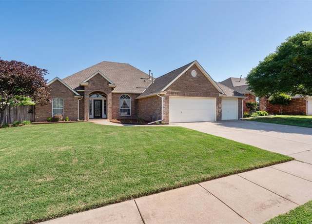 Property at 3005 Summit Hill Rd, Norman, OK 73071, 4 beds, 3 baths