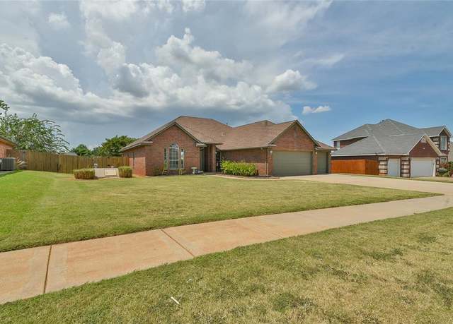 Property at 309 N Topaz Way, Mustang, OK 73064, 4 beds, 2 baths