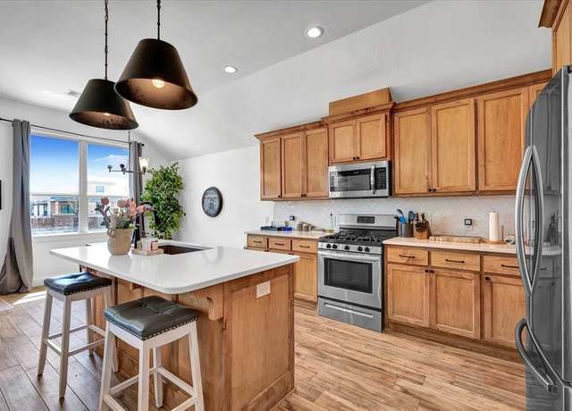 Property at 2420 NW 179th Ter, Edmond, OK 73012, 3 beds, 2 baths