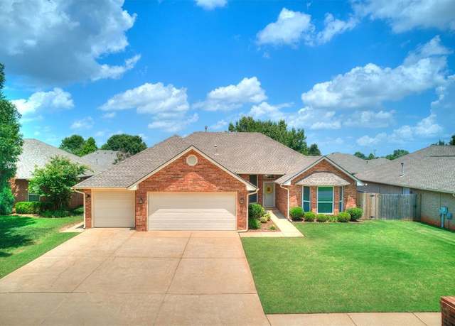 Property at 1825 Hemingway Dr, Edmond, OK 73013, 4 beds, 2 baths