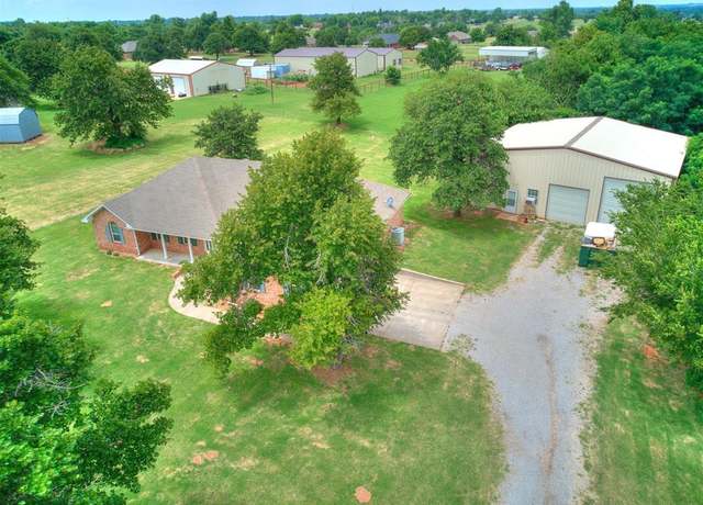 Property at 2316 E Rock Creek Rd, Tuttle, OK 73089, 3 beds, 2 baths