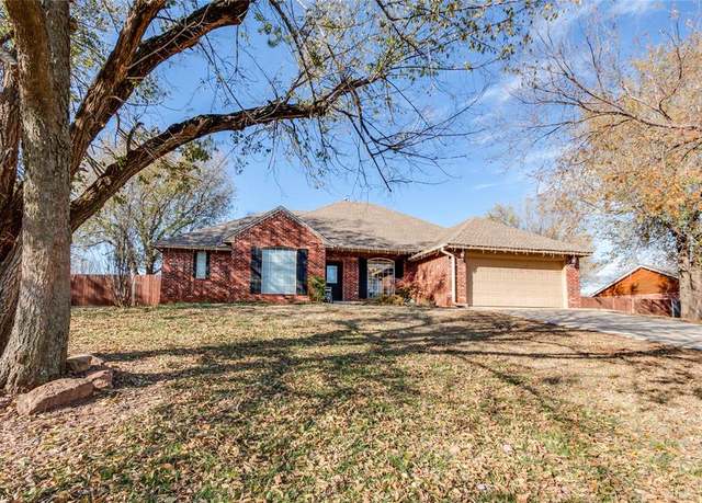 Property at 7953 Linda Ln, Guthrie, OK 73044, 4 beds, 2.5 baths