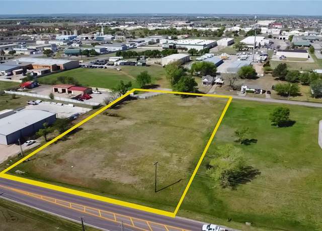 Property at 2097 S Eastern Ave, Moore, OK 73160