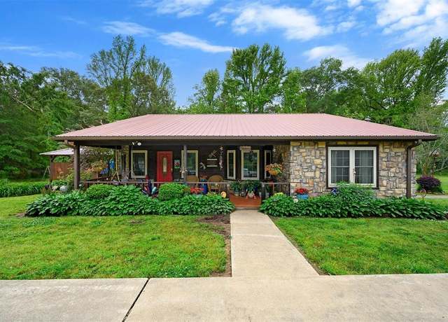 Property at 308 E Sherry Ln, Broken Bow, OK 74728, 3 beds, 2 baths