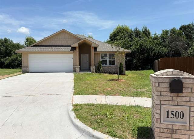 Property at 1500 Stirrup Way, Yukon, OK 73099, 3 beds, 2 baths
