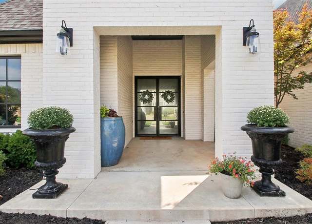 Property at 6317 Wentworth Dr, Edmond, OK 73025, 4 beds, 3.5 baths