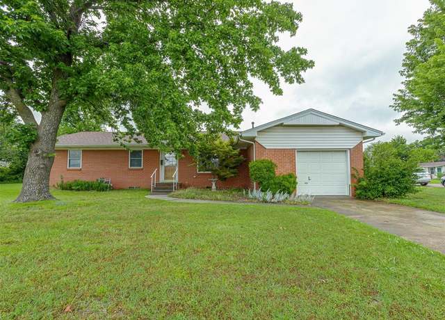 Property at 2822 N Market Ave, Shawnee, OK 74804, 3 beds, 1.5 baths
