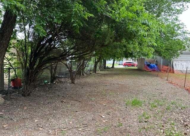 Property at 1721 Sandra Dr, Midwest City, OK 73110