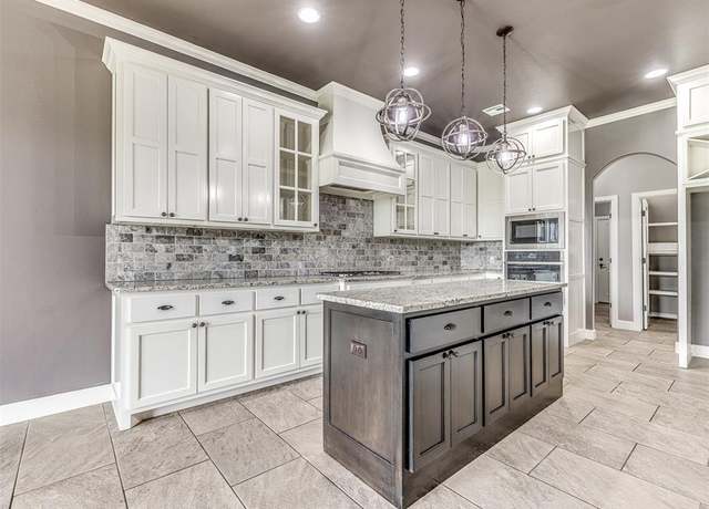 Property at 3530 Rivers Edge Ct, Newcastle, OK 73065, 4 beds, 3 baths