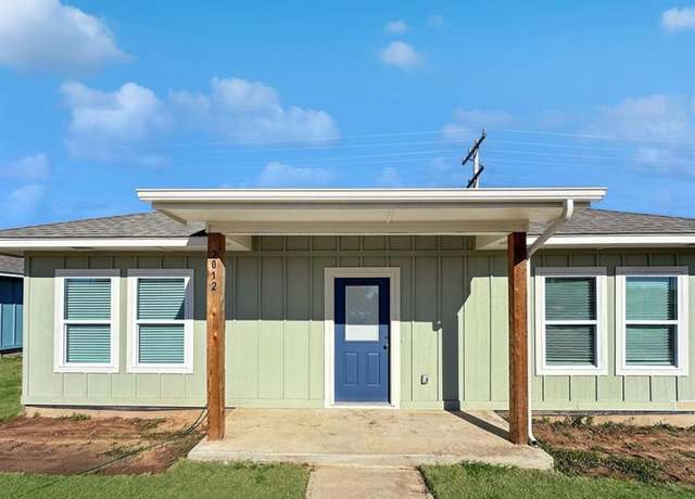 Property at 110 Sterling Dr, Chickasha, OK 73018, 2 beds, 2 baths