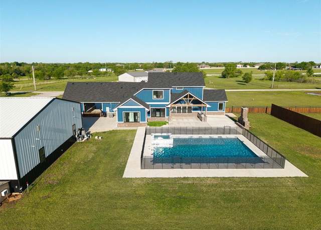 Property at 115 Weaver Ct, Noble, OK 73068, 4 beds, 3 baths