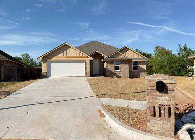 Property at 11601 SW 14th St, Yukon, OK 73099, 4 beds, 2 baths