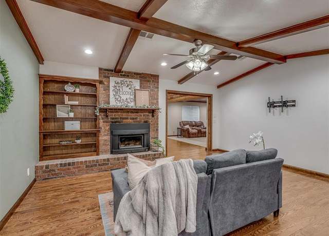 Property at 412 Brookside Dr, Guthrie, OK 73044, 4 beds, 2 baths