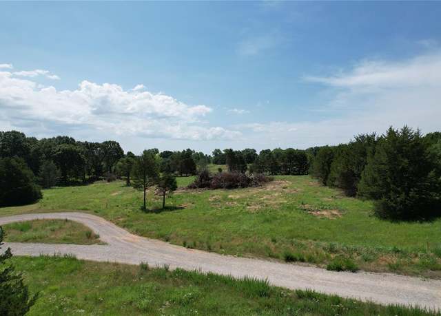 Property at Oak Grove Ct, Shawnee, OK 74804