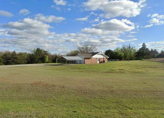 Property at 5640 E Post Oak Rd, Noble, OK 73068, 3 beds, 2 baths
