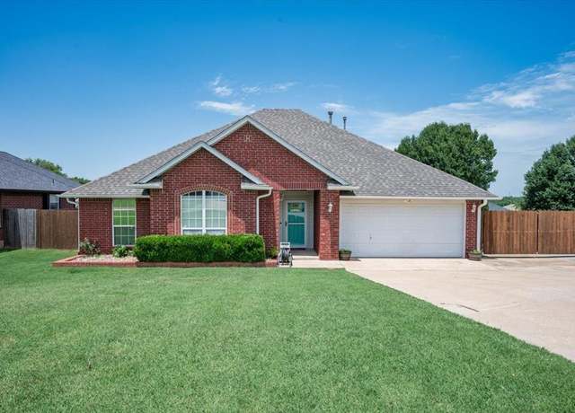 Property at 11517 Brighton Ct, Midwest City, OK 73130, 3 beds, 2 baths