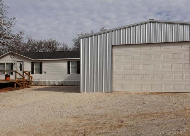 Property at 10411 190th St, Lindsay, OK 73052, 4 beds, 2 baths