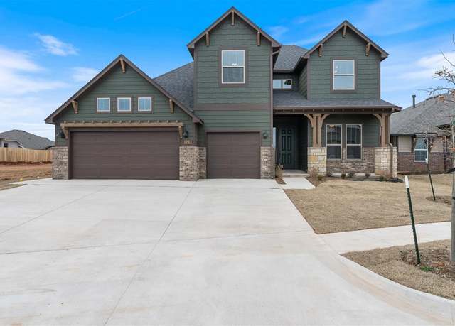 Property at 729 Caladium Dr, Yukon, OK 73099, 3 beds, 2.5 baths