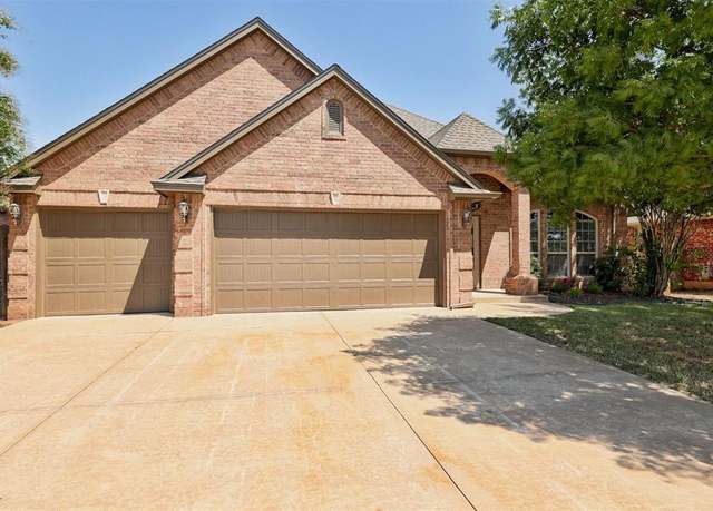 Property at 2921 Summit Crossing Pkwy, Norman, OK 73071, 4 beds, 2.5 baths