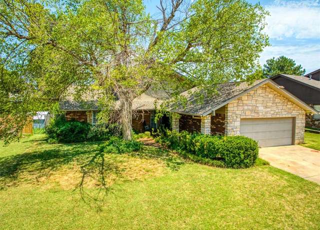Property at 7104 N Lakeway Dr, Warr Acres, OK 73132, 3 beds, 2 baths