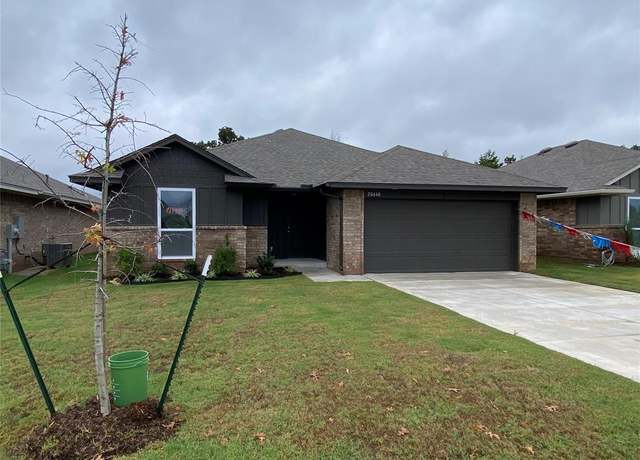 Property at 20640 Brush Creek Blvd, Harrah, OK 73045, 3 beds, 2 baths