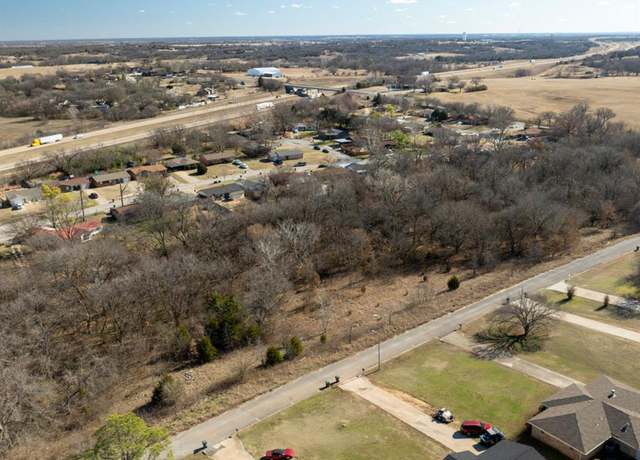 Property at 816 S Dogwood Dr, Pauls Valley, OK 73075