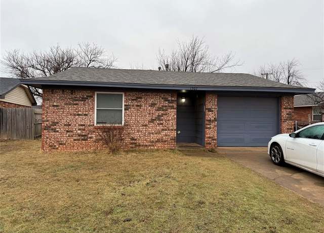 Property at 1302 S 12th St, Kingfisher, OK 73750, 3 beds, 1.5 baths