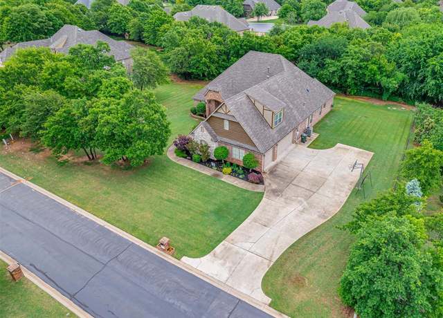 Property at 2527 Rivanna Way, Edmond, OK 73034, 3 beds, 2.5 baths
