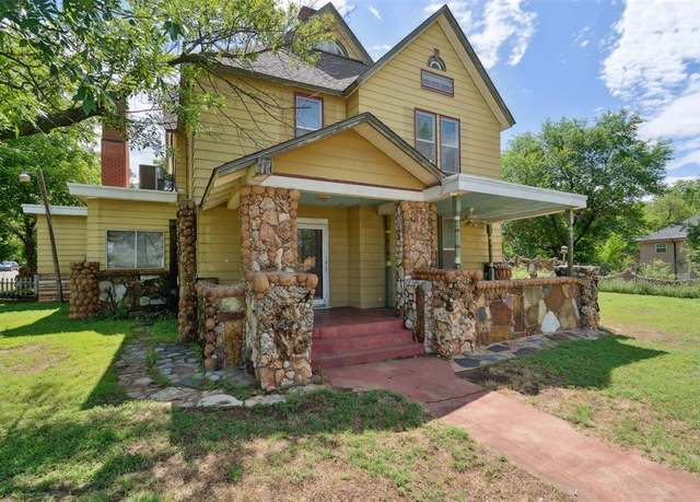 Property at 624 N Wentz St, Guthrie, OK 73044, 5 beds, 3 baths