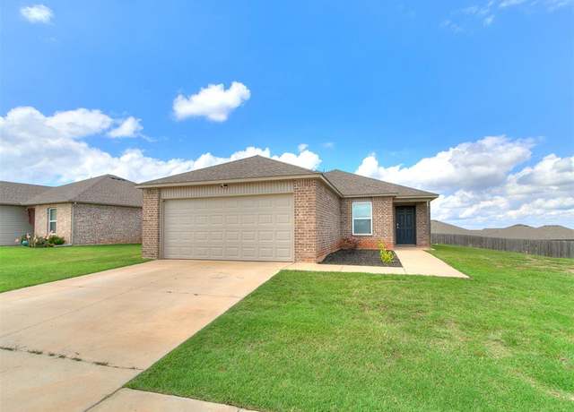 Property at 11501 NW 97th St, Yukon, OK 73099, 3 beds, 2 baths