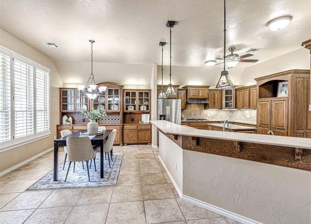 Property at 16704 Tonka Trl, Edmond, OK 73012, 4 beds, 3 baths