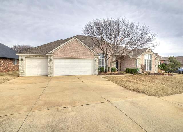 Property at 1425 NW 168th St, Edmond, OK 73012, 4 beds, 3.5 baths