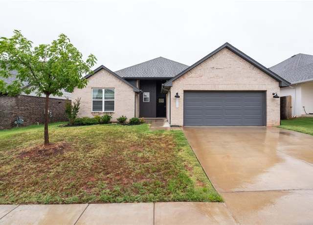 Property at 8225 NW 151st St, Edmond, OK 73013, 3 beds, 2 baths