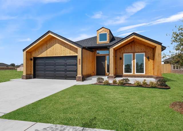Property at 3205 Mount Nebo Dr, Yukon, OK 73099, 4 beds, 2 baths