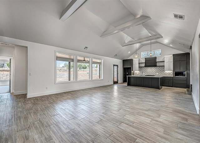 Property at 4125 Emery Dr, Edmond, OK 73034, 3 beds, 3 baths