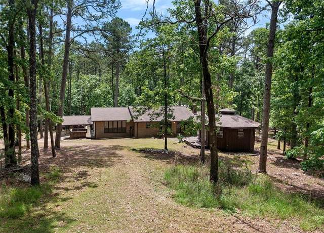 Property at 688 Old Hochatown Rd, Broken Bow, OK 74728, 4 beds, 3.5 baths