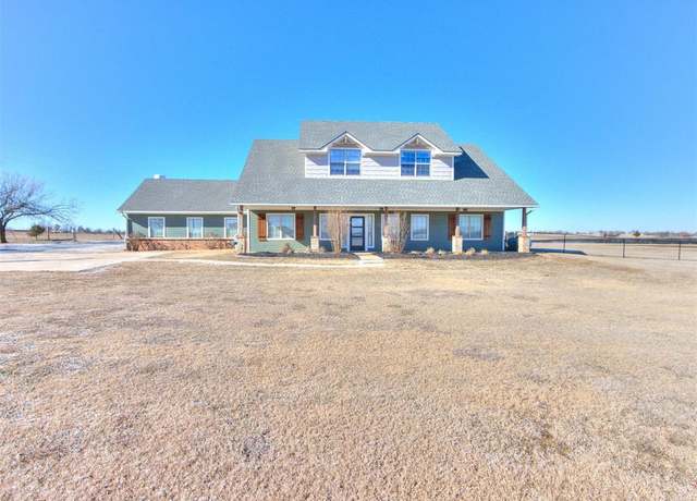 Property at 21305 N Council Rd, Edmond, OK 73012, 5 beds, 4 baths
