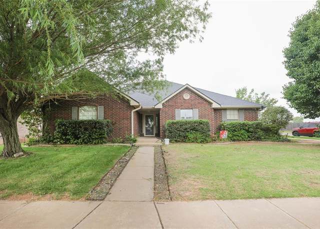 Property at 717 Vickery Ave, Yukon, OK 73099, 3 beds, 2 baths
