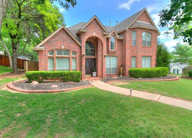 Property at 832 Fox Tail Dr, Edmond, OK 73034, 4 beds, 2.5 baths