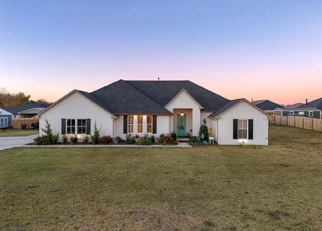Property at 36020 Old Highway 270, Shawnee, OK 74804, 4 beds, 3 baths
