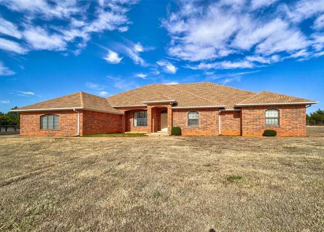 Property at 2417 NE 100th St, Oklahoma City, OK 73131, 3 beds, 3.5 baths