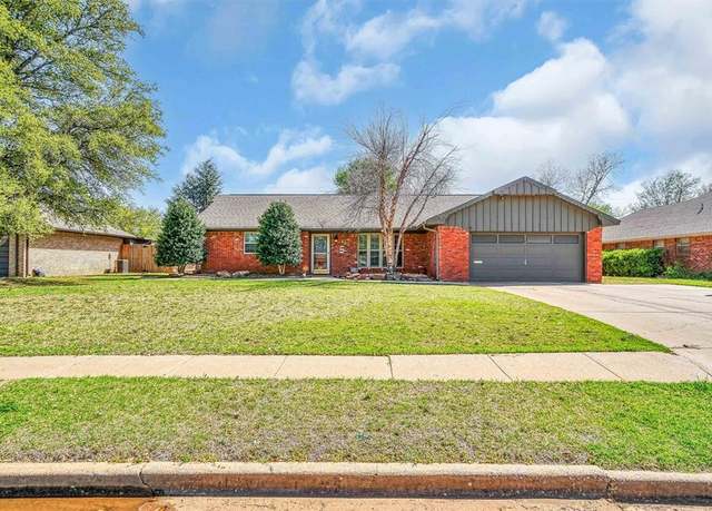 Property at 208 S Cardinal Cir, Altus, OK 73521, 4 beds, 3 baths