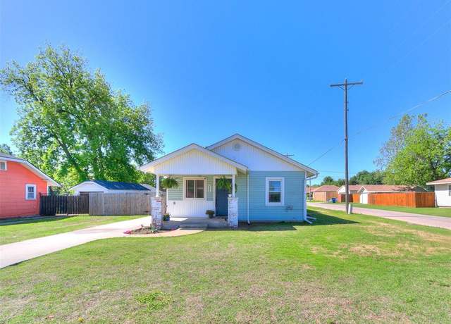 Property at 1200 E Ash St, El Reno, OK 73036, 3 beds, 1 bath