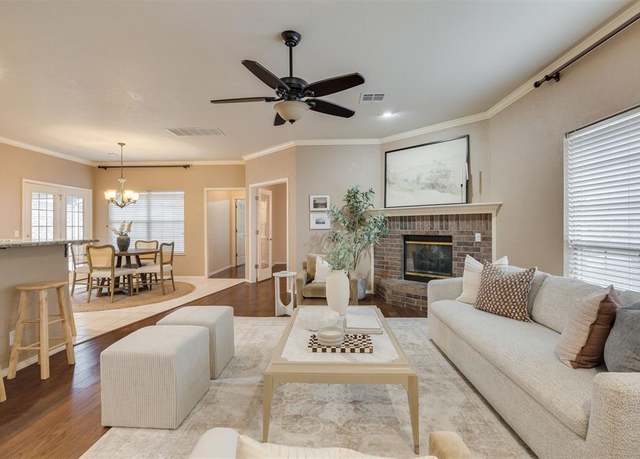 Property at 16100 Vintage Ct, Edmond, OK 73013, 3 beds, 2 baths