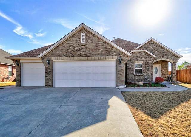 Property at 19009 Meadows Crossing Dr, Edmond, OK 73012, 3 beds, 2 baths